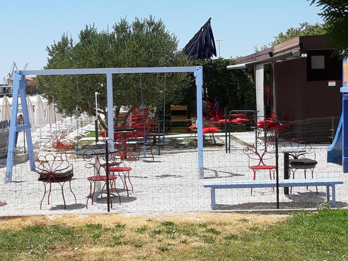 Apartman Petrovic City Center Trogir Exterior photo